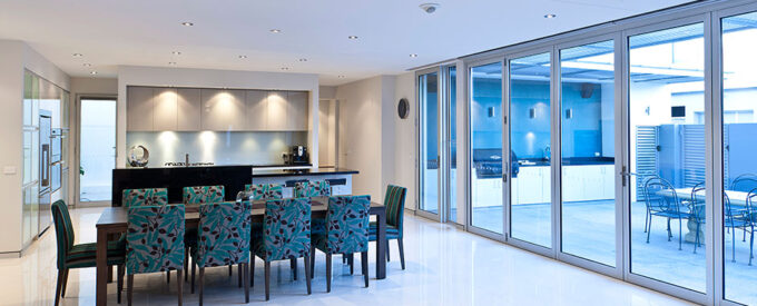 Series 831 ThermalHEART™ Bi-Fold Door (Top Hung)